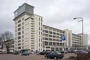 Moving into Klokgebouw thumbnail image