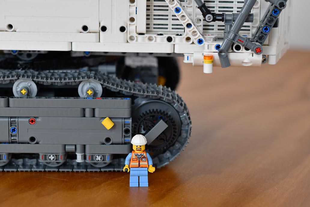 Minifigs scale well.